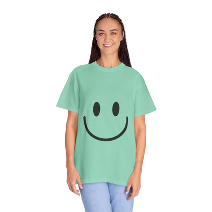 Smiley Face  T-Shirt, Fun Graphic Tee, Casual Wear, Gift for Friends, Positive Vibes Shirt, Happy Birthday Gift, Summer Essentials