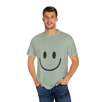 Smiley Face  T-Shirt, Fun Graphic Tee, Casual Wear, Gift for Friends, Positive Vibes Shirt, Happy Birthday Gift, Summer Essentials